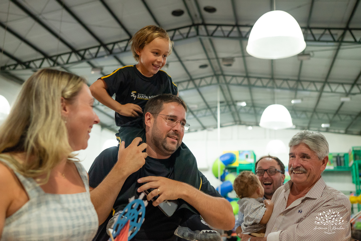 aniversário-infantil - primeiro-aninho - festa-de-1-ano - fotógrafo-infantil - fotografia-de-aniversário - Antonio-Rocha-Fotografias - decoração-circo - festa-tema-circo - Cliff-Kids - fotografia-profissional - ensaio-infantil - circo-do-Théo - Pelotas