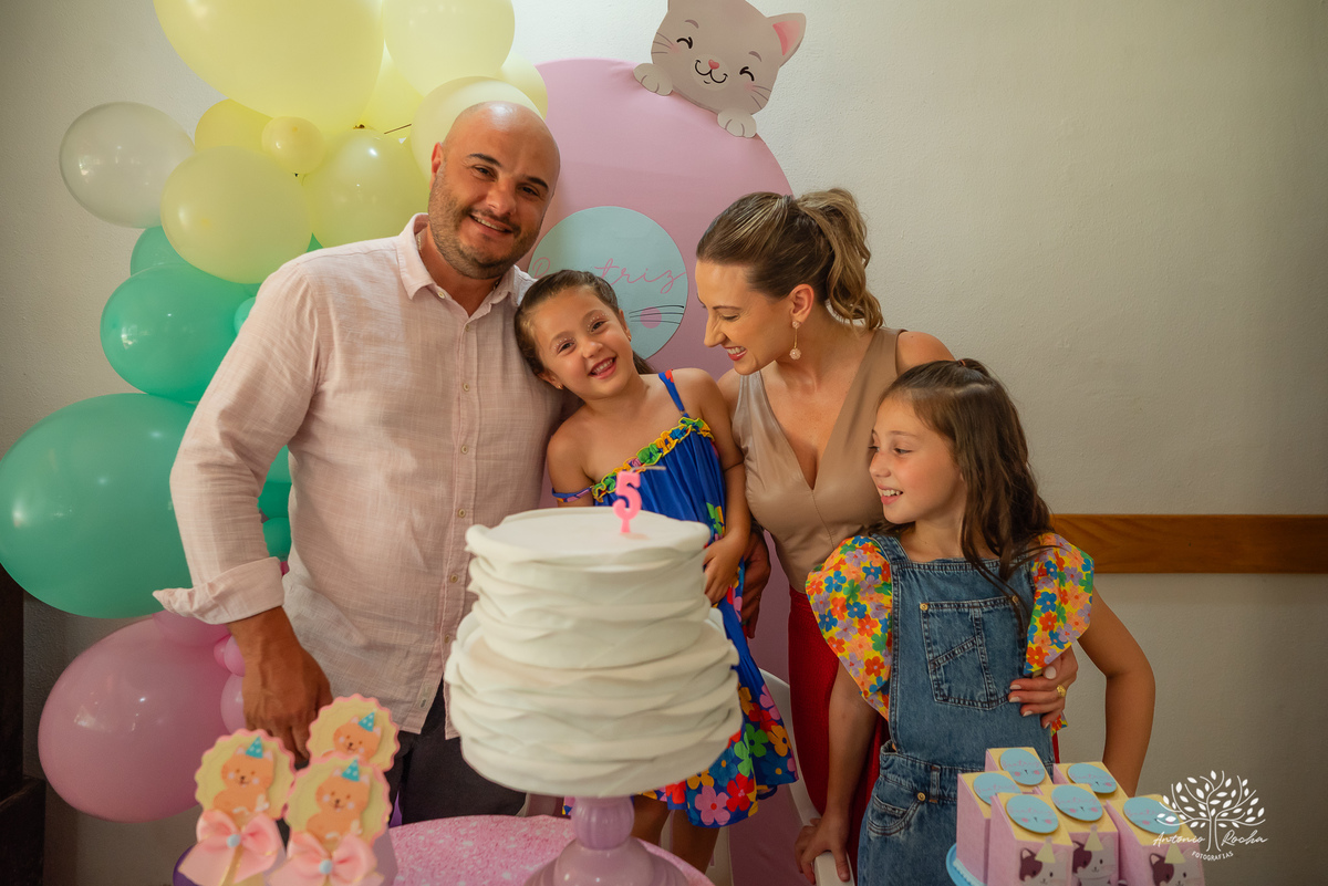 aniversário-infantil – fotografia-de-aniversário – fotógrafo-infantil - banho-de-chuva – memórias-da-infância – fotografia-afetiva – festa-infantil-ao-ar-livre – caça e pesca - Pelotas – fotografia-documental – fotografia-com-emoção – Antonio-Rocha