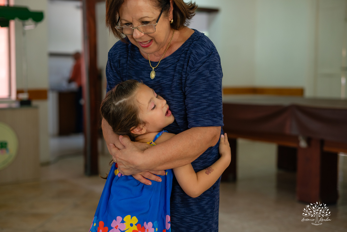 aniversário-infantil – fotografia-de-aniversário – fotógrafo-infantil - banho-de-chuva – memórias-da-infância – fotografia-afetiva – festa-infantil-ao-ar-livre – caça e pesca - Pelotas – fotografia-documental – fotografia-com-emoção – Antonio-Rocha