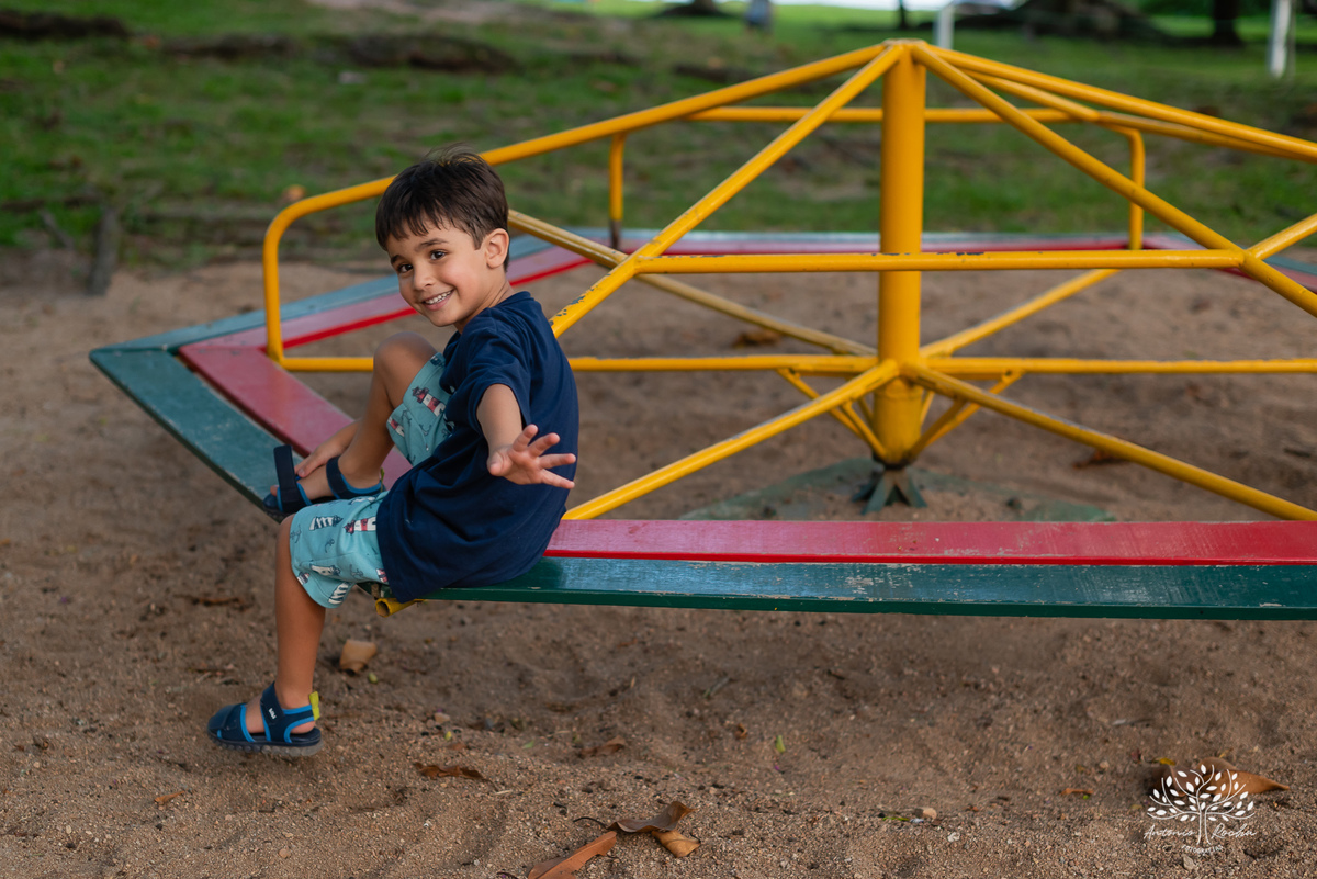 aniversário-infantil – fotografia-de-aniversário – fotógrafo-infantil - banho-de-chuva – memórias-da-infância – fotografia-afetiva – festa-infantil-ao-ar-livre – caça e pesca - Pelotas – fotografia-documental – fotografia-com-emoção – Antonio-Rocha