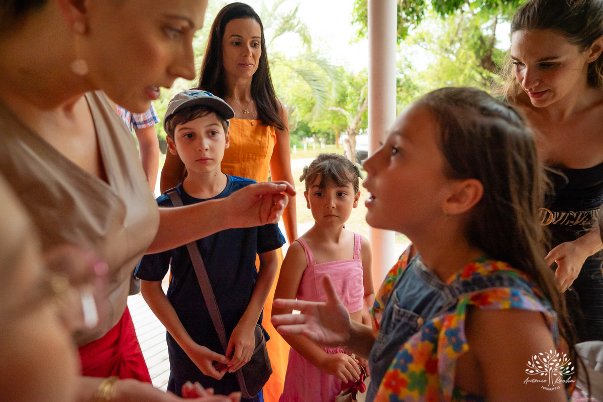 aniversário-infantil – fotografia-de-aniversário – fotógrafo-infantil - banho-de-chuva – memórias-da-infância – fotografia-afetiva – festa-infantil-ao-ar-livre – caça e pesca - Pelotas – fotografia-documental – fotografia-com-emoção – Antonio-Rocha