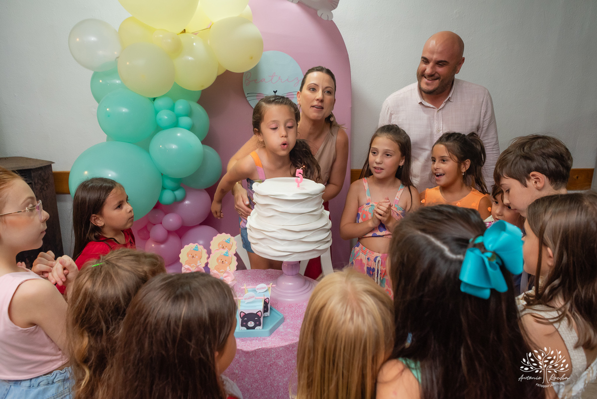aniversário-infantil – fotografia-de-aniversário – fotógrafo-infantil - banho-de-chuva – memórias-da-infância – fotografia-afetiva – festa-infantil-ao-ar-livre – caça e pesca - Pelotas – fotografia-documental – fotografia-com-emoção – Antonio-Rocha