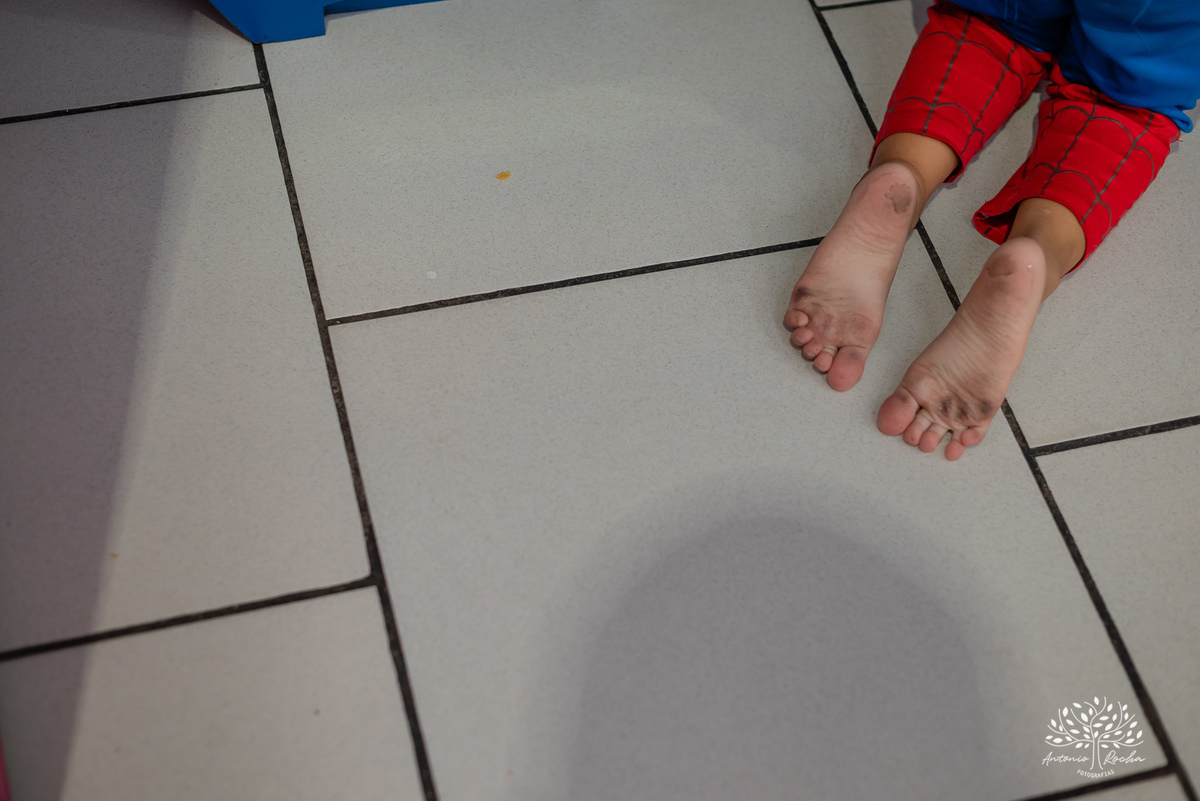 Eulália-4-anos - aniversário-infantil - Frozen - fotógrafo-de-crianças - fotografia-infantil - Antonio-Rocha-Fotografias - decoração-Frozen - Cliff-Kids - língua-azul-Frozen - carinho-no-Olaf - ensaio-de-aniversário - aniversário-divertido - Pelotas