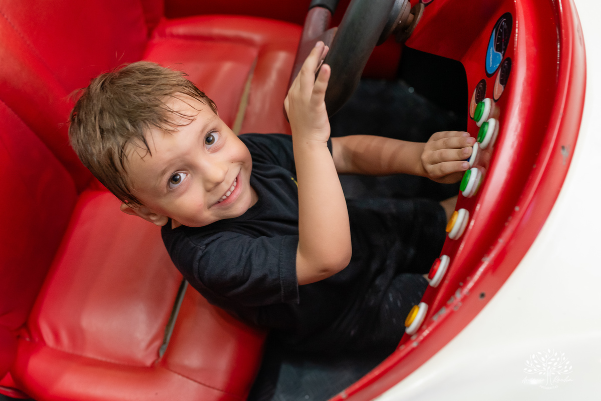 Eulália-4-anos - aniversário-infantil - Frozen - fotógrafo-de-crianças - fotografia-infantil - Antonio-Rocha-Fotografias - decoração-Frozen - Cliff-Kids - língua-azul-Frozen - carinho-no-Olaf - ensaio-de-aniversário - aniversário-divertido - Pelotas