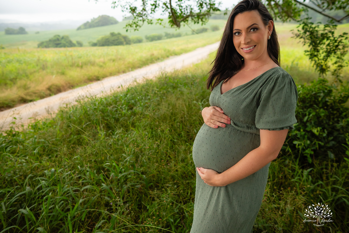 ensaio gestante - fotografia de família - espera do bebê - quartinho do bebê - chegada do bebê ensaio externo - conexão familiar - fotógrafo de gestante - Antonio Rocha Fotografias - ensaio em casa - ensaio lifestyle - ensaio no quintal - pelotas