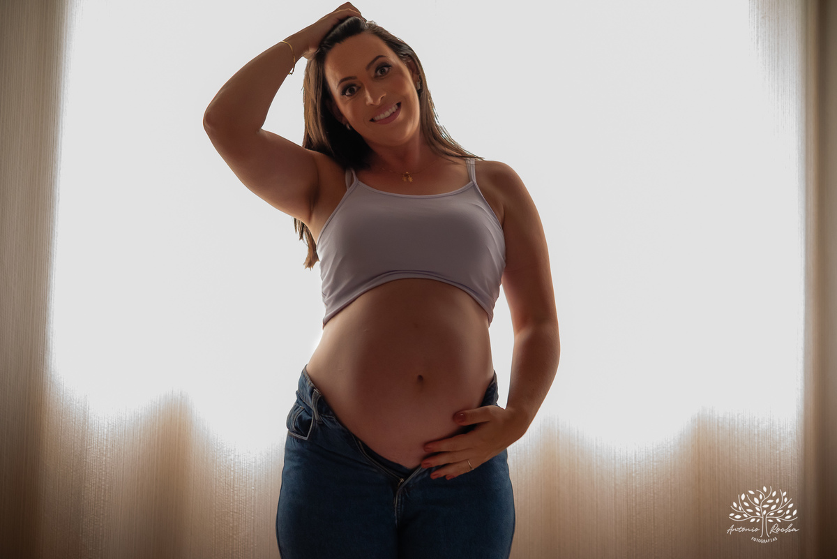 ensaio gestante - fotografia de família - espera do bebê - quartinho do bebê - chegada do bebê ensaio externo - conexão familiar - fotógrafo de gestante - Antonio Rocha Fotografias - ensaio em casa - ensaio lifestyle - ensaio no quintal - pelotas
