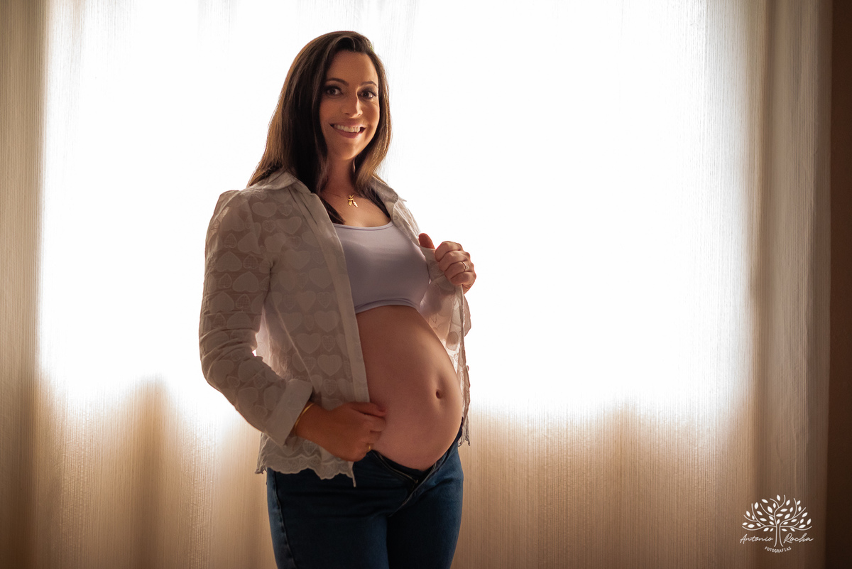 ensaio gestante - fotografia de família - espera do bebê - quartinho do bebê - chegada do bebê ensaio externo - conexão familiar - fotógrafo de gestante - Antonio Rocha Fotografias - ensaio em casa - ensaio lifestyle - ensaio no quintal - pelotas