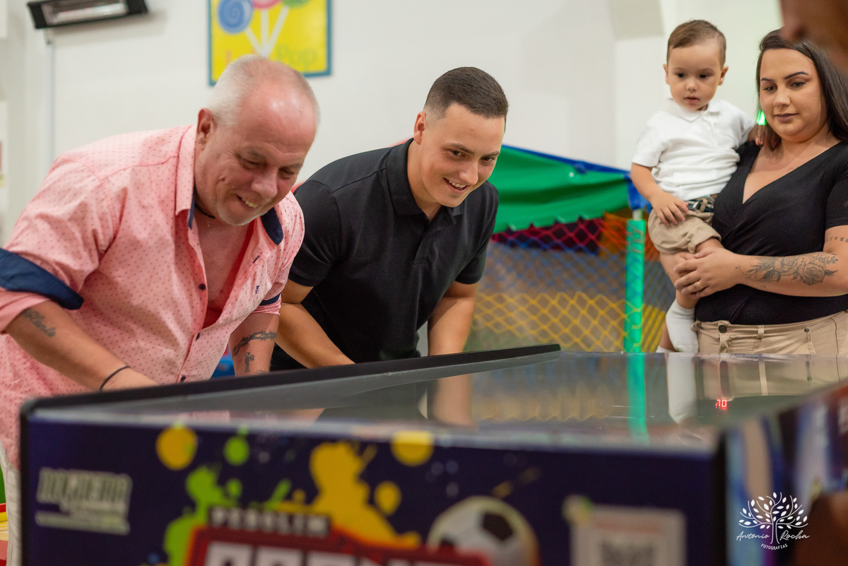 aniversário infantil - fotógrafo de festas - fotografia de aniversário - fotógrafo de crianças - fotógrafo profissional - festa de 2 anos - aniversário do Oliver - fotos espontâneas - Antonio Rocha Fotografias - fotografia de família - Pelotas – Loly Pop