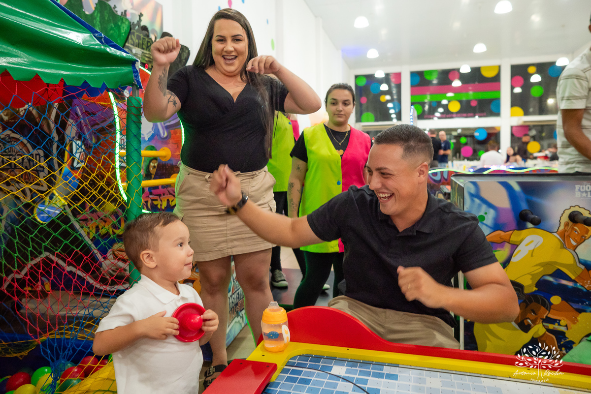 aniversário infantil - fotógrafo de festas - fotografia de aniversário - fotógrafo de crianças - fotógrafo profissional - festa de 2 anos - aniversário do Oliver - fotos espontâneas - Antonio Rocha Fotografias - fotografia de família - Pelotas – Loly Pop