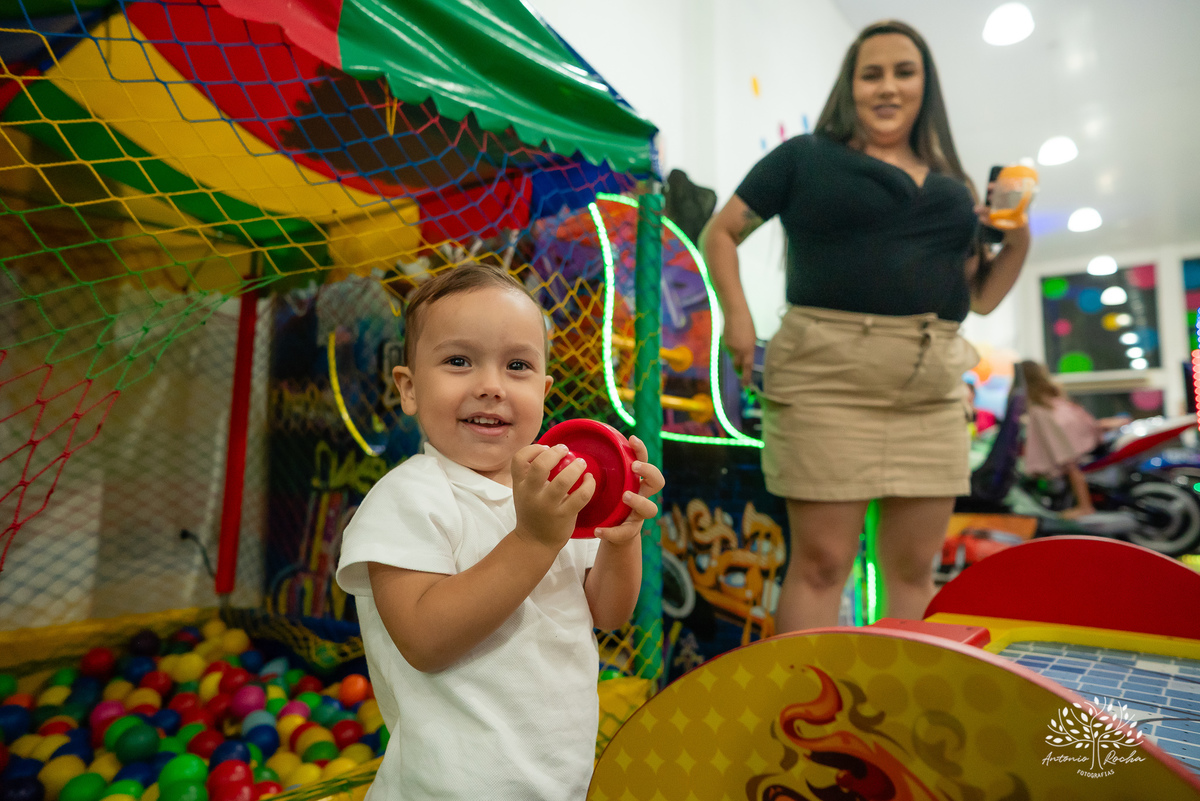 aniversário infantil - fotógrafo de festas - fotografia de aniversário - fotógrafo de crianças - fotógrafo profissional - festa de 2 anos - aniversário do Oliver - fotos espontâneas - Antonio Rocha Fotografias - fotografia de família - Pelotas – Loly Pop