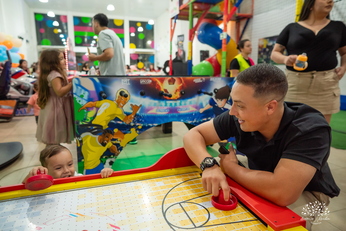 aniversário infantil - fotógrafo de festas - fotografia de aniversário - fotógrafo de crianças - fotógrafo profissional - festa de 2 anos - aniversário do Oliver - fotos espontâneas - Antonio Rocha Fotografias - fotografia de família - Pelotas – Loly Pop