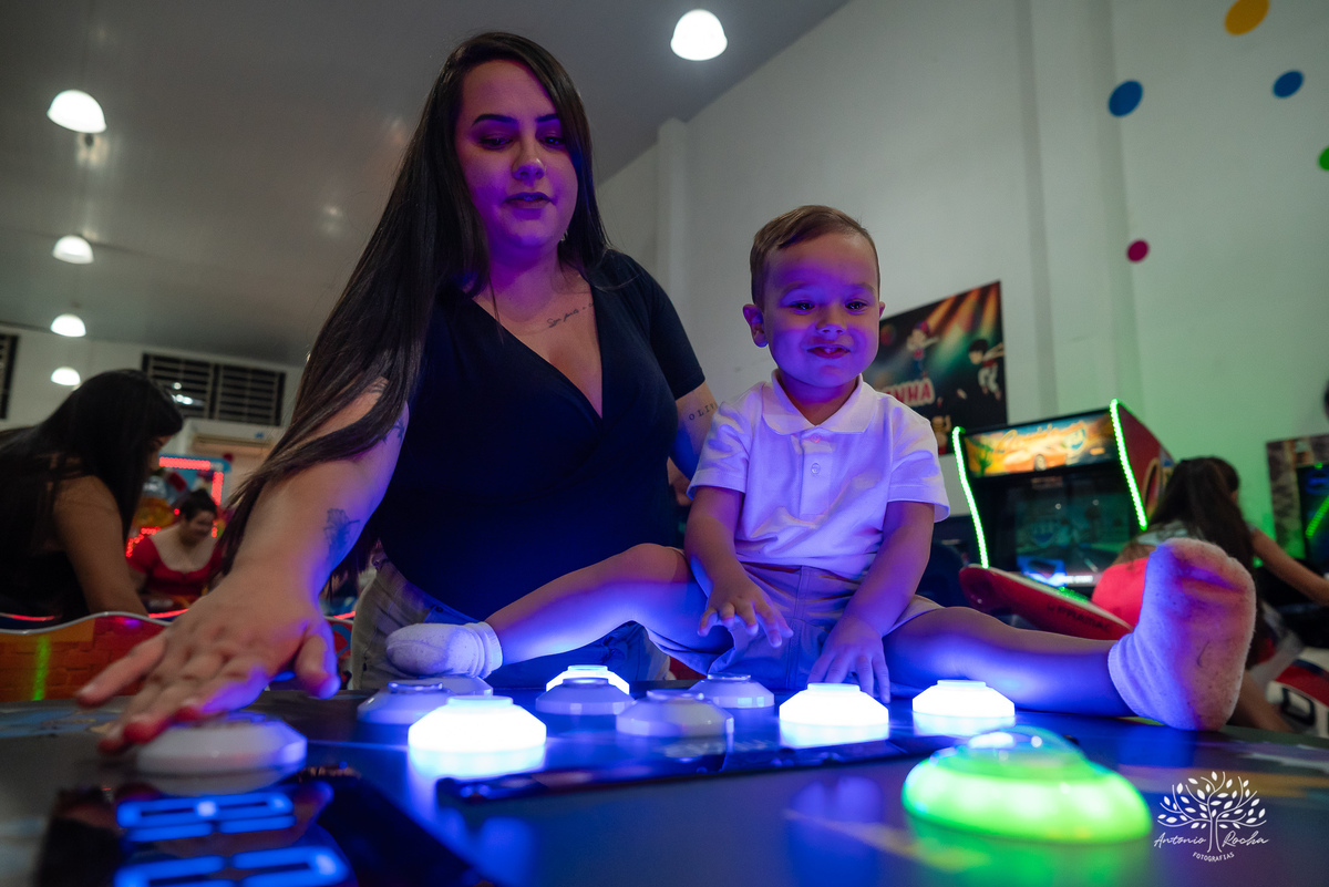 aniversário infantil - fotógrafo de festas - fotografia de aniversário - fotógrafo de crianças - fotógrafo profissional - festa de 2 anos - aniversário do Oliver - fotos espontâneas - Antonio Rocha Fotografias - fotografia de família - Pelotas – Loly Pop