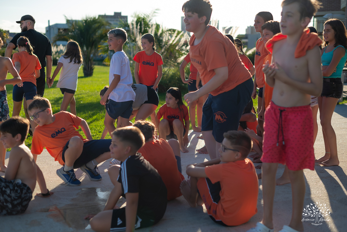 festa infantil - aniversário de 11 anos - fotografia de festa - fotógrafo infantil - festa no salão de condomínio - futebol de sabão - bexiga de água - @pesdescalco - lembranças da infância - Antonio Rocha Fotografias - fotografia de aniversário - Pelotas
