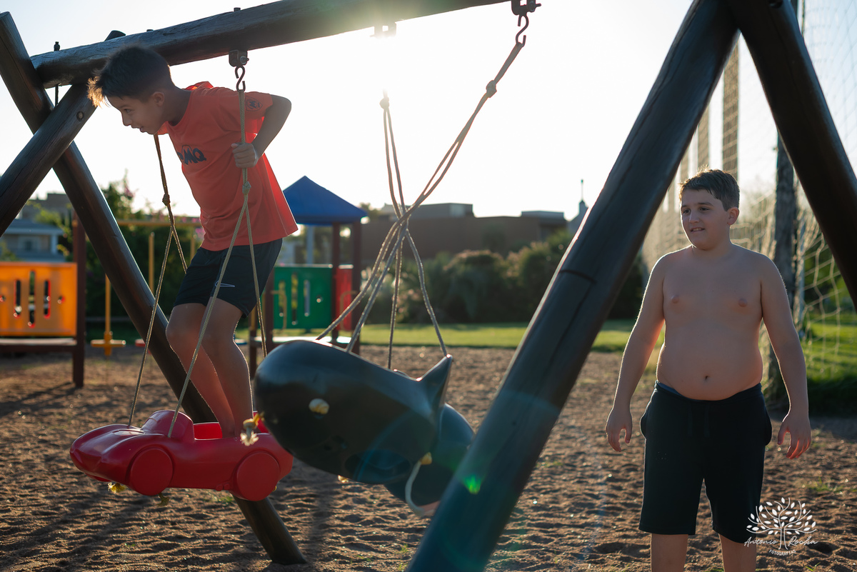 festa infantil - aniversário de 11 anos - fotografia de festa - fotógrafo infantil - festa no salão de condomínio - futebol de sabão - bexiga de água - @pesdescalco - lembranças da infância - Antonio Rocha Fotografias - fotografia de aniversário - Pelotas