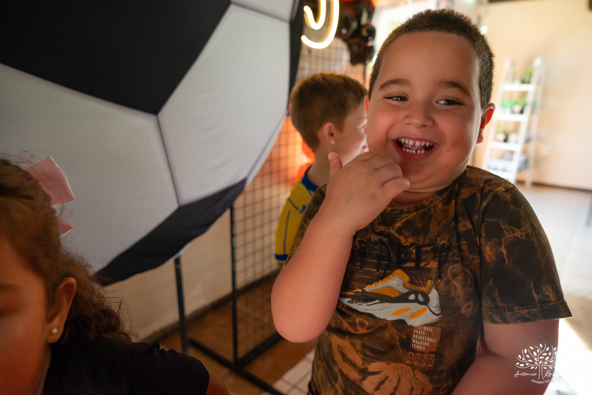 festa infantil - aniversário - fotógrafo de aniversário - fotógrafo infantil - Antonio Rocha Fotografias - escorrega inflável - fotografia de família - registros de infância - fotógrafo de eventos – ar livre - parabéns - fotógrafo de crianças - Pelotas