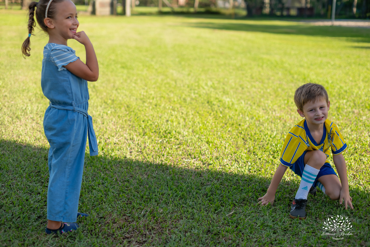 festa infantil - aniversário - fotógrafo de aniversário - fotógrafo infantil - Antonio Rocha Fotografias - escorrega inflável - fotografia de família - registros de infância - fotógrafo de eventos – ar livre - parabéns - fotógrafo de crianças - Pelotas