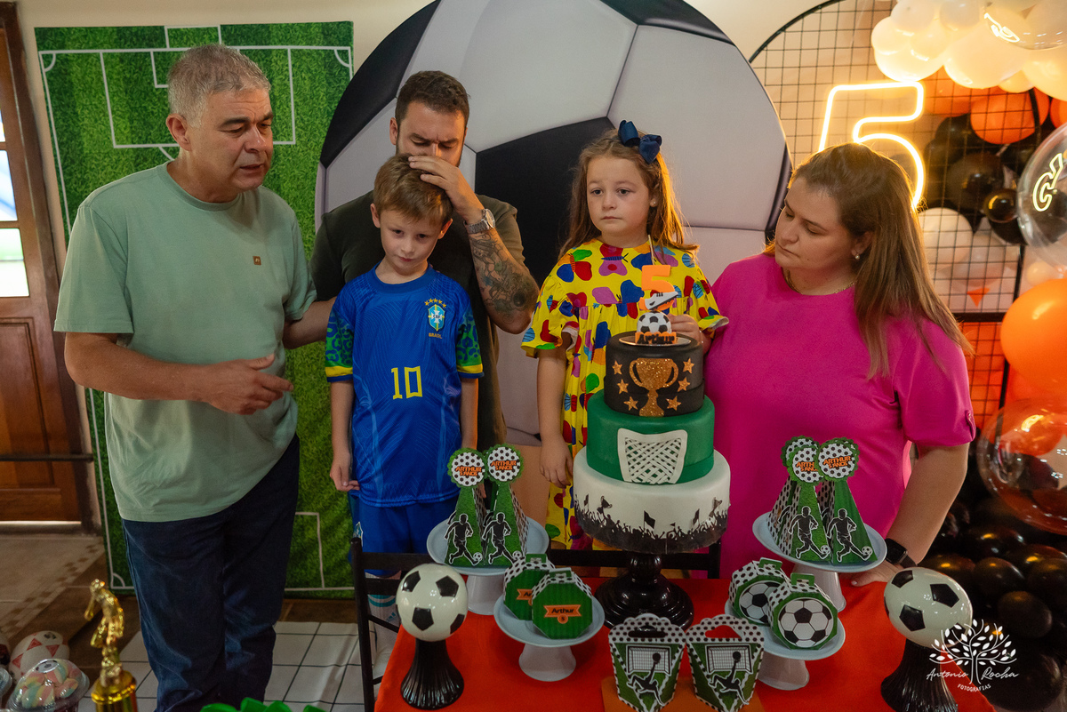 festa infantil - aniversário - fotógrafo de aniversário - fotógrafo infantil - Antonio Rocha Fotografias - escorrega inflável - fotografia de família - registros de infância - fotógrafo de eventos – ar livre - parabéns - fotógrafo de crianças - Pelotas