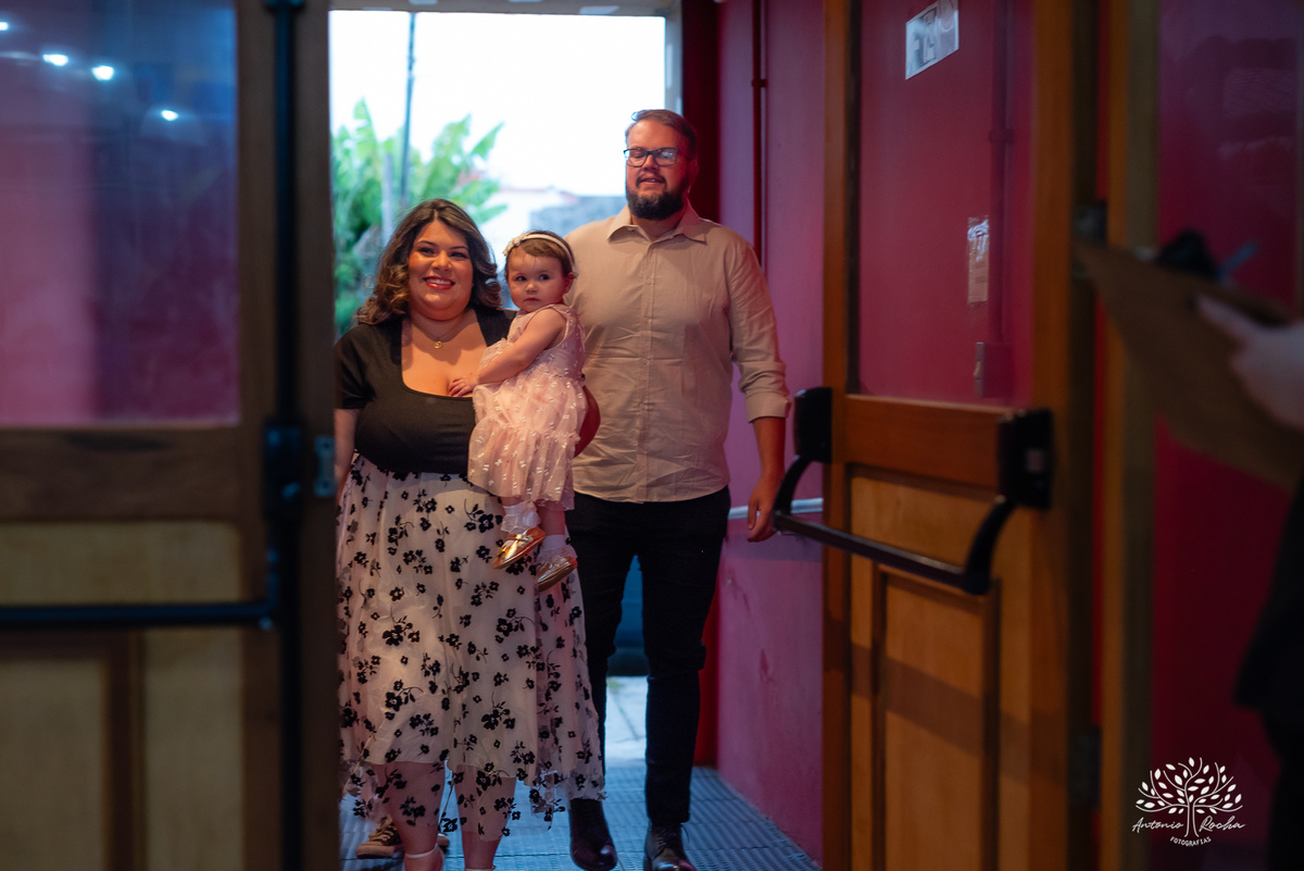 Isabella - primeiro aninho - festa infantil - fotografia de aniversário - fotógrafo de crianças - Cliff Kids - decoração de jardim - família - sorriso de criança - Antonio Rocha Fotografias - aniversário de 1 ano - ensaio infantil - fotografo profissional