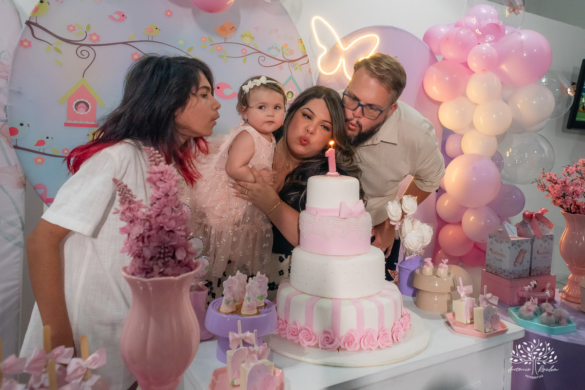 Isabella - primeiro aninho - festa infantil - fotografia de aniversário - fotógrafo de crianças - Cliff Kids - decoração de jardim - família - sorriso de criança - Antonio Rocha Fotografias - aniversário de 1 ano - ensaio infantil - fotografo profissional