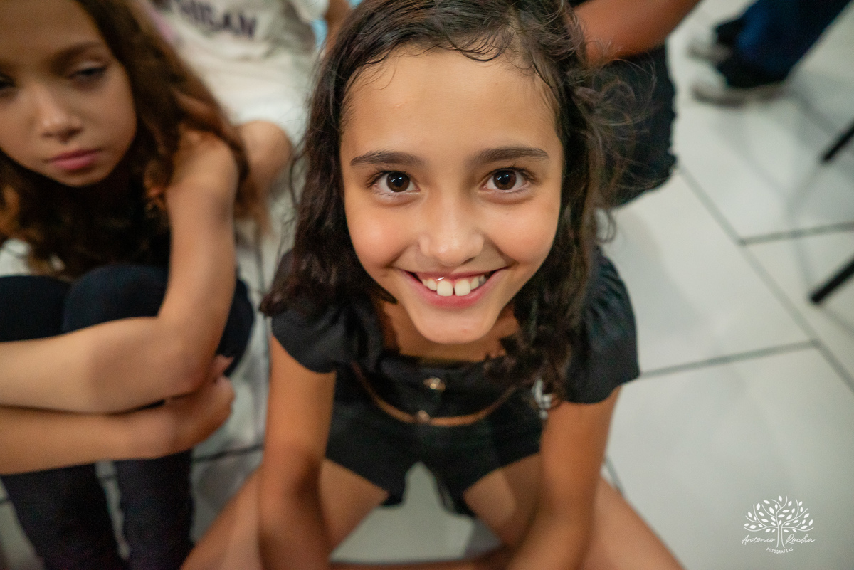 Isabella - primeiro aninho - festa infantil - fotografia de aniversário - fotógrafo de crianças - Cliff Kids - decoração de jardim - família - sorriso de criança - Antonio Rocha Fotografias - aniversário de 1 ano - ensaio infantil - fotografo profissional