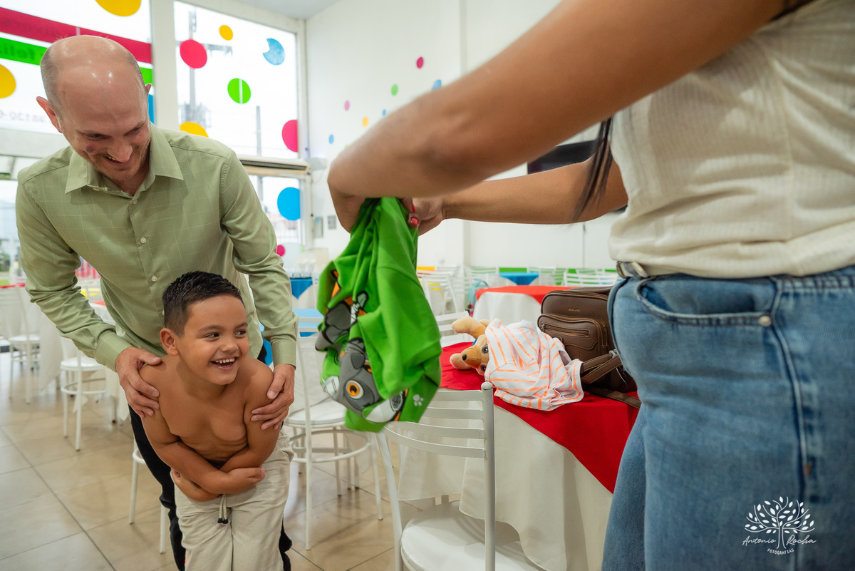 aniversário infantil - festa de 5 anos - fotografia infantil - fotografia de aniversário  - Antonio Rocha Fotografias - registro de memórias - festa no Loly Pop - Théo 5 anos - fotos de criança - alegria infantil - fotógrafo de eventos - Pelotas
