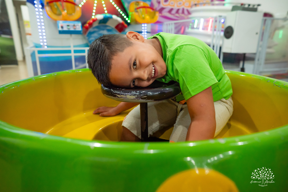 aniversário infantil - festa de 5 anos - fotografia infantil - fotografia de aniversário  - Antonio Rocha Fotografias - registro de memórias - festa no Loly Pop - Théo 5 anos - fotos de criança - alegria infantil - fotógrafo de eventos - Pelotas