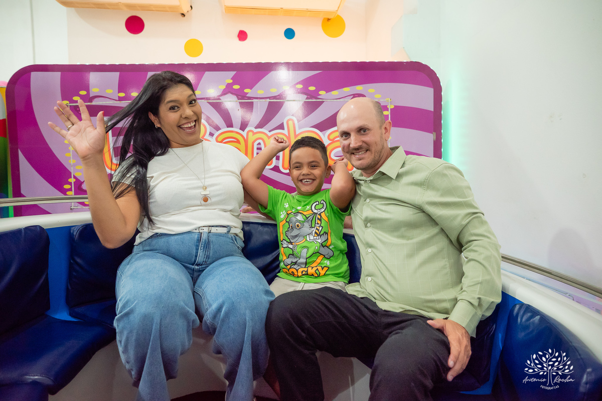 aniversário infantil - festa de 5 anos - fotografia infantil - fotografia de aniversário  - Antonio Rocha Fotografias - registro de memórias - festa no Loly Pop - Théo 5 anos - fotos de criança - alegria infantil - fotógrafo de eventos - Pelotas