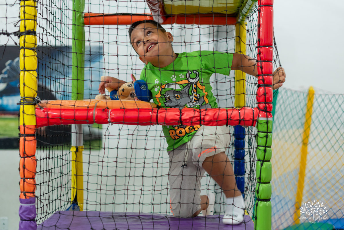 aniversário infantil - festa de 5 anos - fotografia infantil - fotografia de aniversário  - Antonio Rocha Fotografias - registro de memórias - festa no Loly Pop - Théo 5 anos - fotos de criança - alegria infantil - fotógrafo de eventos - Pelotas