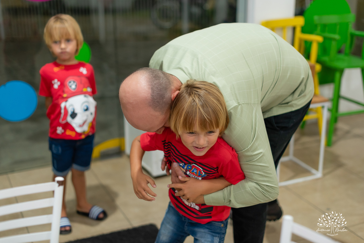 aniversário infantil - festa de 5 anos - fotografia infantil - fotografia de aniversário  - Antonio Rocha Fotografias - registro de memórias - festa no Loly Pop - Théo 5 anos - fotos de criança - alegria infantil - fotógrafo de eventos - Pelotas