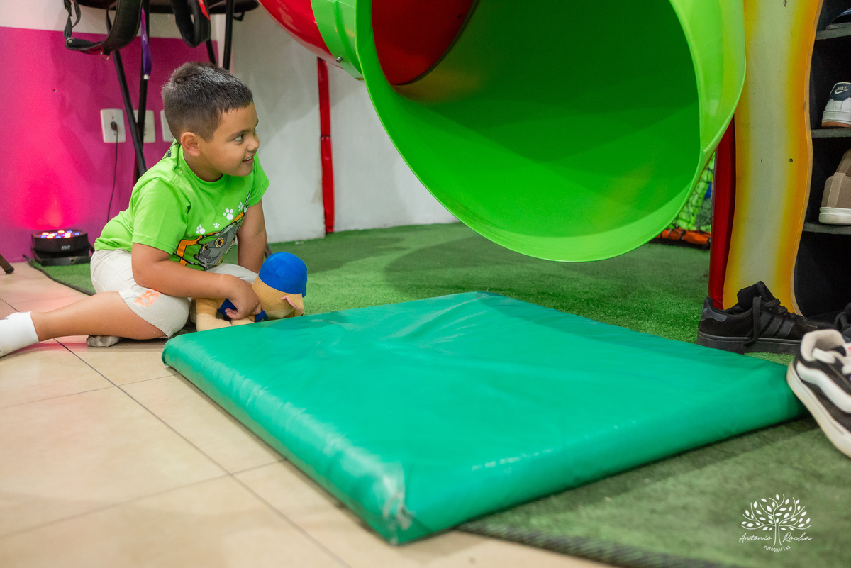 aniversário infantil - festa de 5 anos - fotografia infantil - fotografia de aniversário  - Antonio Rocha Fotografias - registro de memórias - festa no Loly Pop - Théo 5 anos - fotos de criança - alegria infantil - fotógrafo de eventos - Pelotas