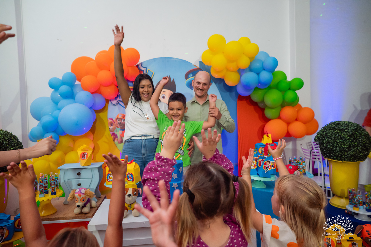 aniversário infantil - festa de 5 anos - fotografia infantil - fotografia de aniversário  - Antonio Rocha Fotografias - registro de memórias - festa no Loly Pop - Théo 5 anos - fotos de criança - alegria infantil - fotógrafo de eventos - Pelotas