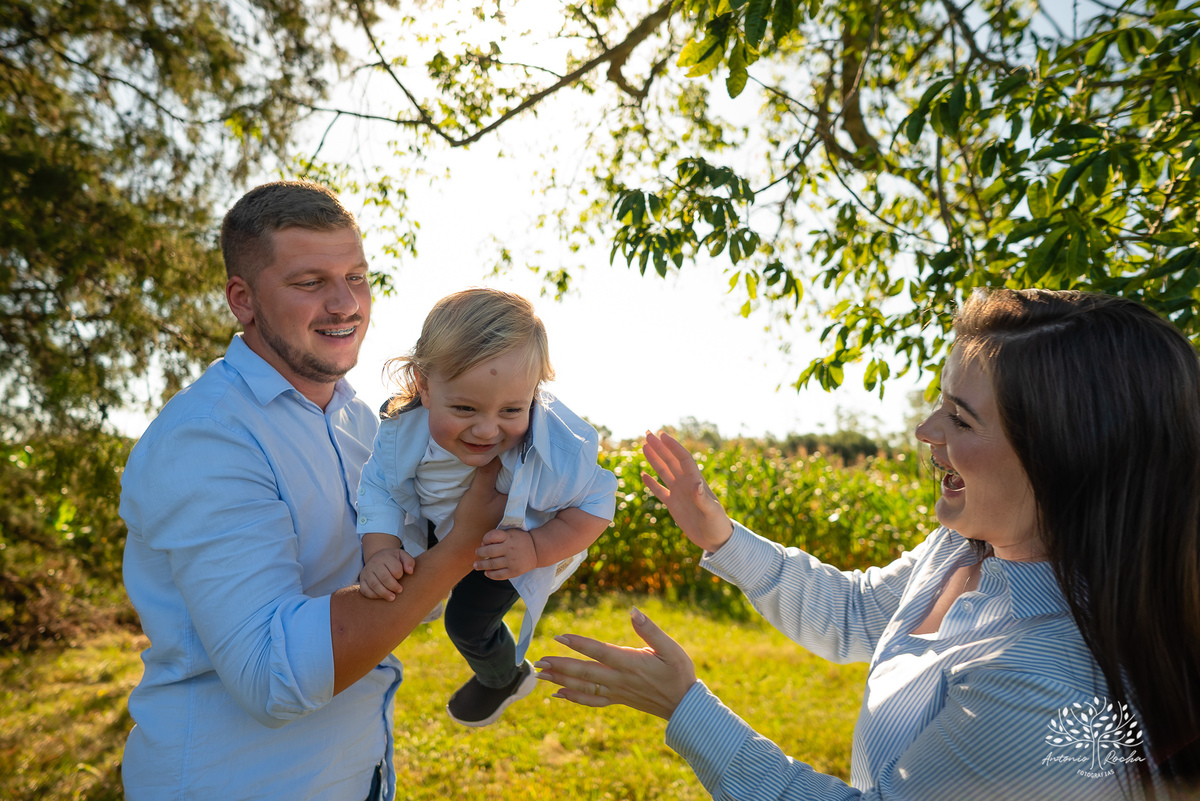 Vicente - ensaio de 1 aninho - fotografia infantil - Vinícola Nardello - ensaio ao ar livre - irmãos - fotógrafo de crianças - ensaio com família - primeiro aninho - Antonio Rocha Fotografias - ensaio de aniversário - fotos de bebê - Pelotas