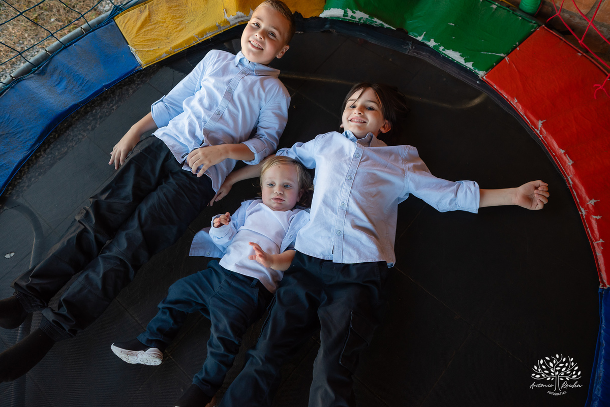 Vicente - ensaio de 1 aninho - fotografia infantil - Vinícola Nardello - ensaio ao ar livre - irmãos - fotógrafo de crianças - ensaio com família - primeiro aninho - Antonio Rocha Fotografias - ensaio de aniversário - fotos de bebê - Pelotas