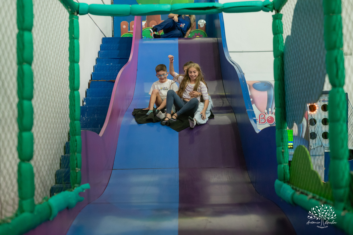 aniversário infantil - fotografia infantil - festa de 6 anos - Antonio Bento - fotógrafo de festas - Cliff Kids - fotografia de aniversário - fotógrafo Antonio Rocha – Pelotas - festa infantil - touro mecânico - fotografia espontânea – Festa de criança