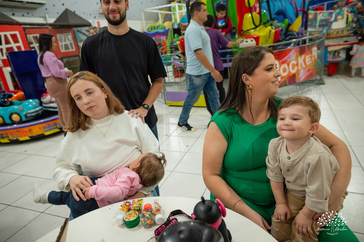 Caetano - 2 anos - festa infantil - fotografia infantil - fotógrafo de família - ensaio de aniversário - irmão mais novo - fotógrafo de gestação - fotógrafo de aniversário - Rei Leão - Antonio Rocha Fotografias - fotógrafo de crianças - Pelotas