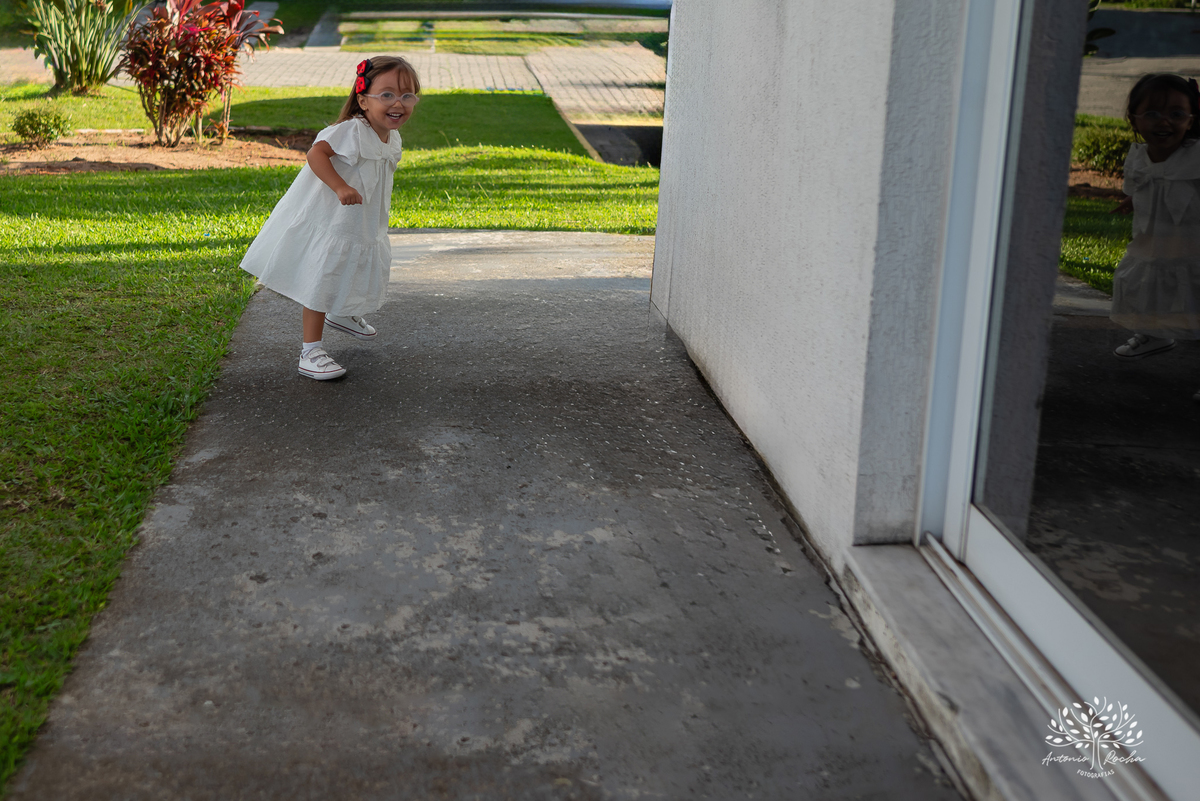 aniversário infantil - fotografia infantil - 3 anos - festa de aniversário - ensaio infantil - fotógrafa Renata Dalbann - Antonio Rocha Fotografias - festa no condomínio - fotos de aniversário - fotografia profissional - fotógrafa de crianças – Pelotas