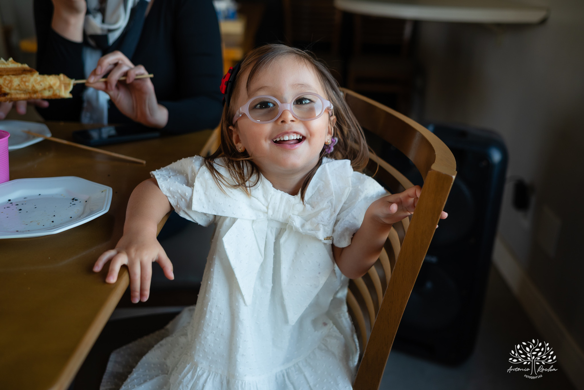 aniversário infantil - fotografia infantil - 3 anos - festa de aniversário - ensaio infantil - fotógrafa Renata Dalbann - Antonio Rocha Fotografias - festa no condomínio - fotos de aniversário - fotografia profissional - fotógrafa de crianças – Pelotas