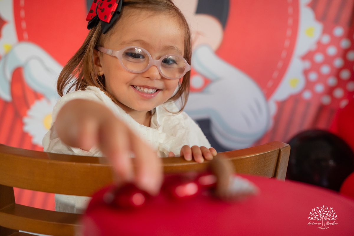 aniversário infantil - fotografia infantil - 3 anos - festa de aniversário - ensaio infantil - fotógrafa Renata Dalbann - Antonio Rocha Fotografias - festa no condomínio - fotos de aniversário - fotografia profissional - fotógrafa de crianças – Pelotas