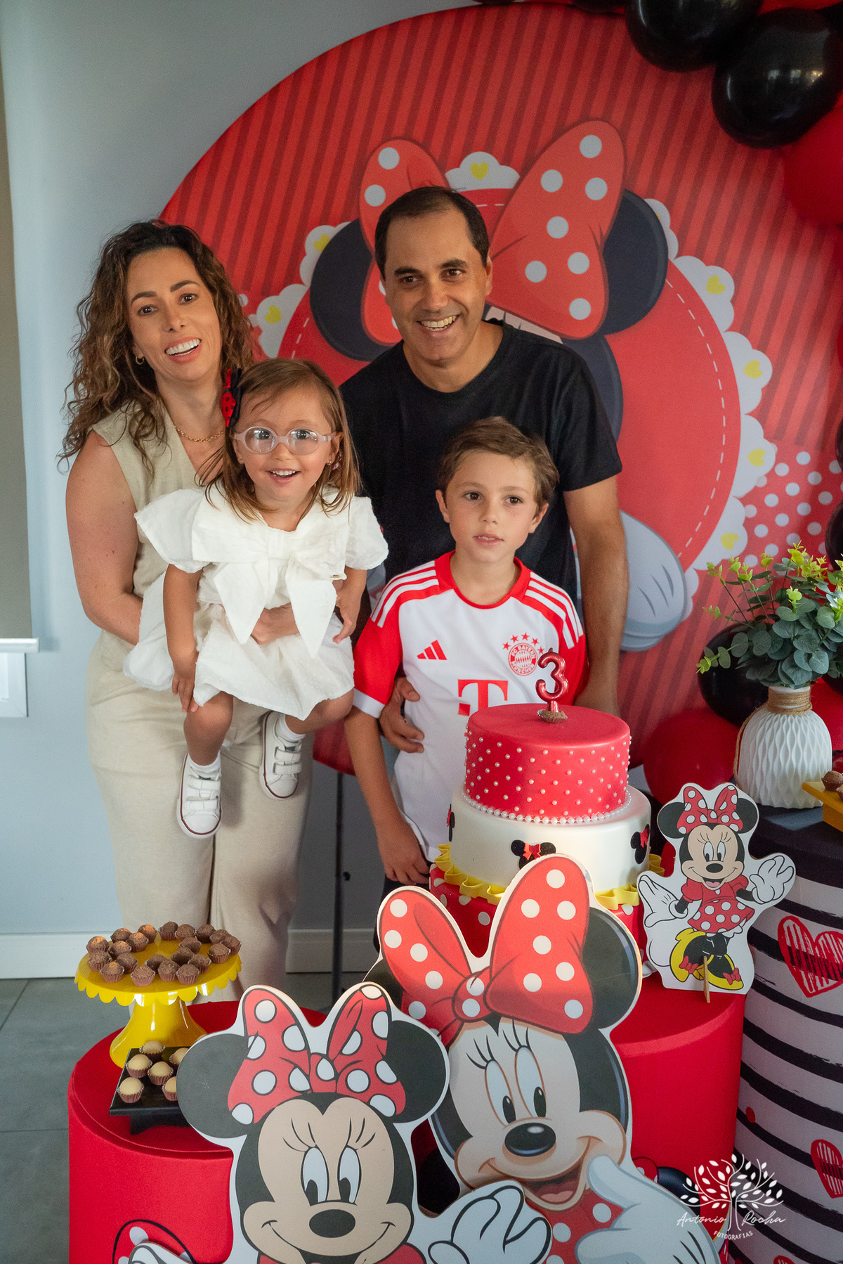 aniversário infantil - fotografia infantil - 3 anos - festa de aniversário - ensaio infantil - fotógrafa Renata Dalbann - Antonio Rocha Fotografias - festa no condomínio - fotos de aniversário - fotografia profissional - fotógrafa de crianças – Pelotas