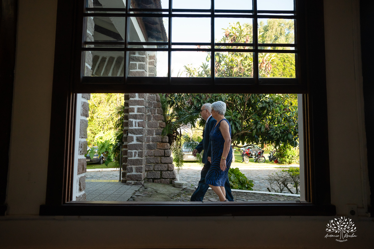 casamento-dos-sonhos - pedido-do-filho - Clube-Campestre-de-Pelotas - fotografia-de-casamento - Antonio-Rocha-Fotografias - making-of - Tony-Konrad - Sugarlipsbanda - Os-Saraivas - SimanSur - XtringsDuo - CliffEventos - drinks-Tribo-dos-Coquetéis - LaVie