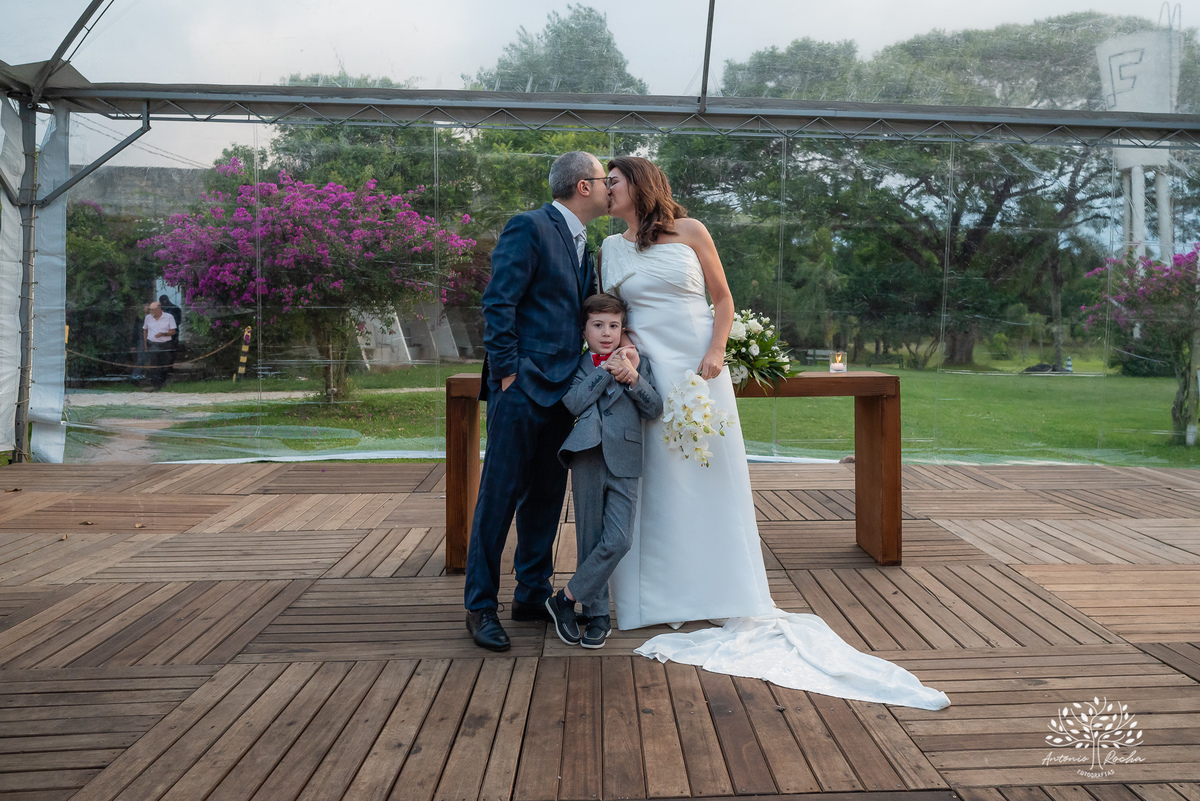 casamento-dos-sonhos - pedido-do-filho - Clube-Campestre-de-Pelotas - fotografia-de-casamento - Antonio-Rocha-Fotografias - making-of - Tony-Konrad - Sugarlipsbanda - Os-Saraivas - SimanSur - XtringsDuo - CliffEventos - drinks-Tribo-dos-Coquetéis - LaVie