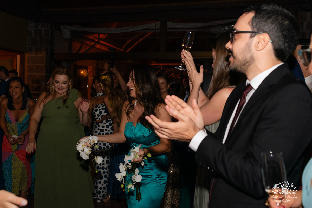 casamento-dos-sonhos - pedido-do-filho - Clube-Campestre-de-Pelotas - fotografia-de-casamento - Antonio-Rocha-Fotografias - making-of - Tony-Konrad - Sugarlipsbanda - Os-Saraivas - SimanSur - XtringsDuo - CliffEventos - drinks-Tribo-dos-Coquetéis - LaVie