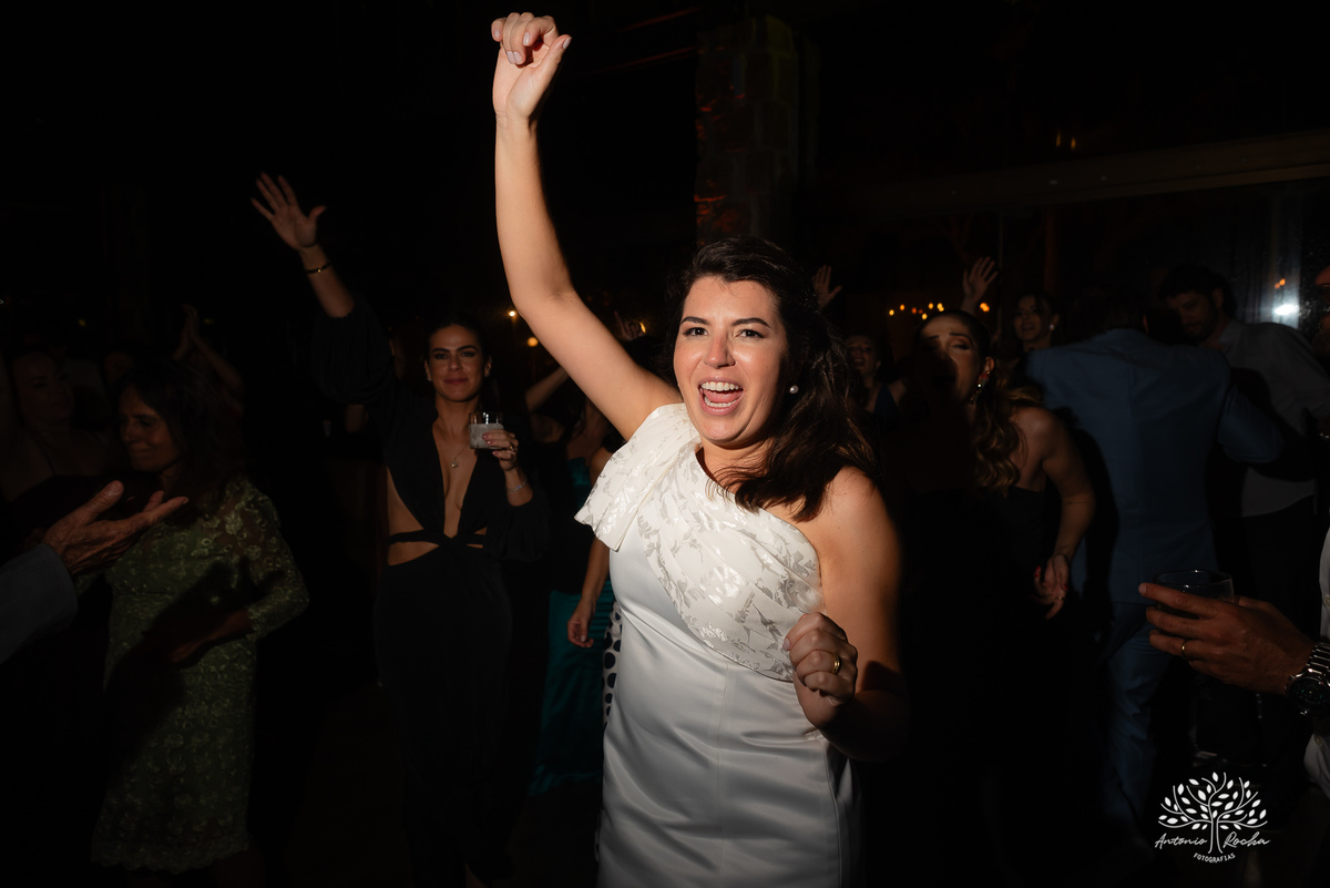 casamento-dos-sonhos - pedido-do-filho - Clube-Campestre-de-Pelotas - fotografia-de-casamento - Antonio-Rocha-Fotografias - making-of - Tony-Konrad - Sugarlipsbanda - Os-Saraivas - SimanSur - XtringsDuo - CliffEventos - drinks-Tribo-dos-Coquetéis - LaVie