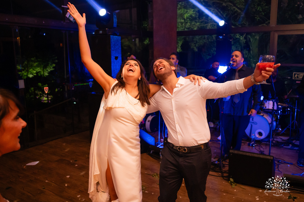 casamento-dos-sonhos - pedido-do-filho - Clube-Campestre-de-Pelotas - fotografia-de-casamento - Antonio-Rocha-Fotografias - making-of - Tony-Konrad - Sugarlipsbanda - Os-Saraivas - SimanSur - XtringsDuo - CliffEventos - drinks-Tribo-dos-Coquetéis - LaVie