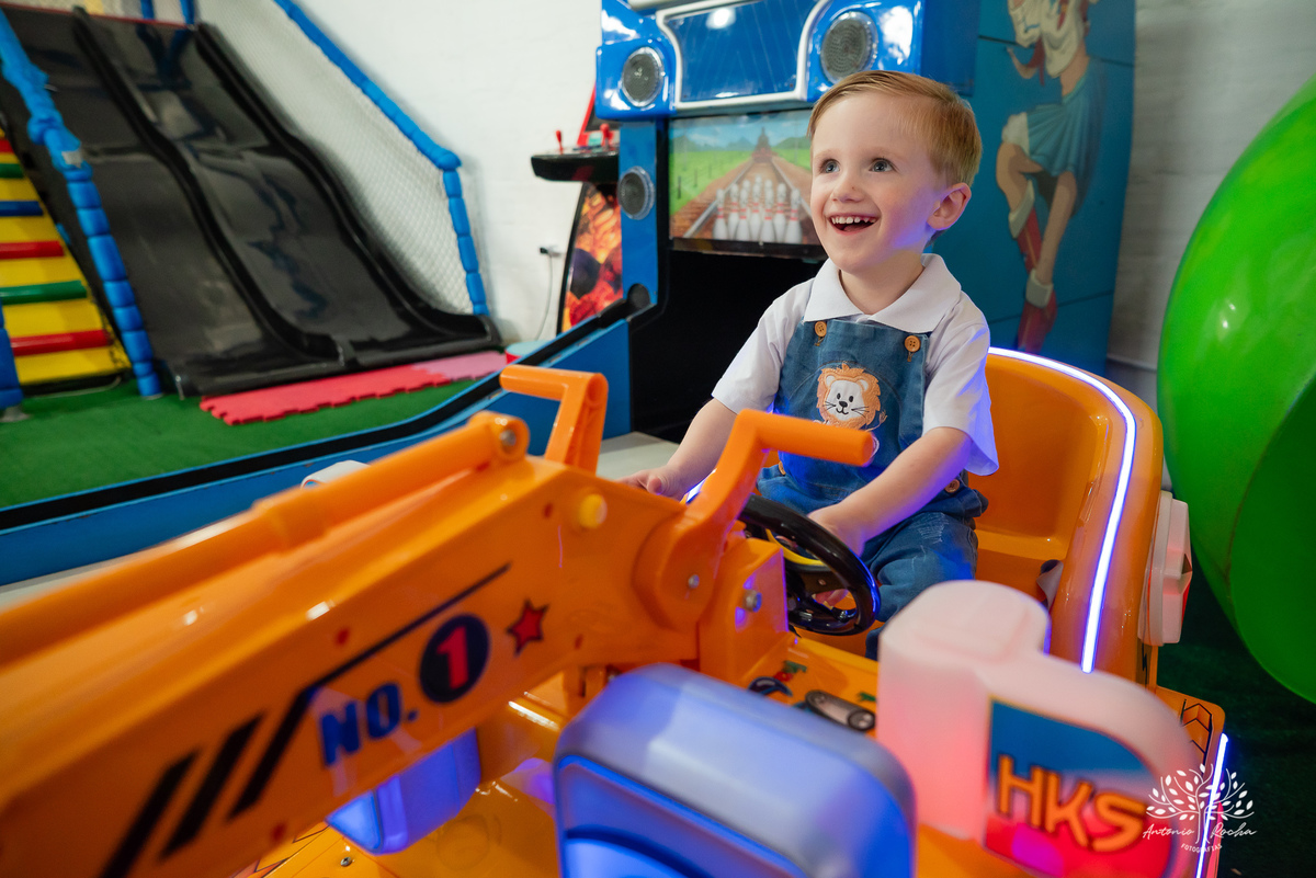 fotógrafo-de-aniversário – fotógrafo-de-crianças – aniversário-2-anos –fotógrafo-em-família – fotografia-com-amor – Pelotas – Antonio-Rocha-Fotografias –fotografia-documental – fotografia-de-festa-infantil – fotógrafo-de-eventos - bolo-fofo