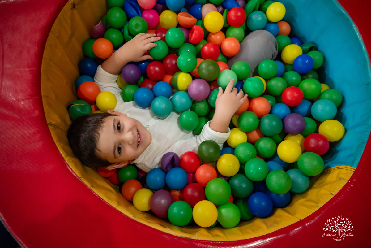 fotógrafo-de-aniversário – fotógrafo-de-crianças – aniversário-2-anos –fotógrafo-em-família – fotografia-com-amor – Pelotas – Antonio-Rocha-Fotografias –fotografia-documental – fotografia-de-festa-infantil – fotógrafo-de-eventos - bolo-fofo