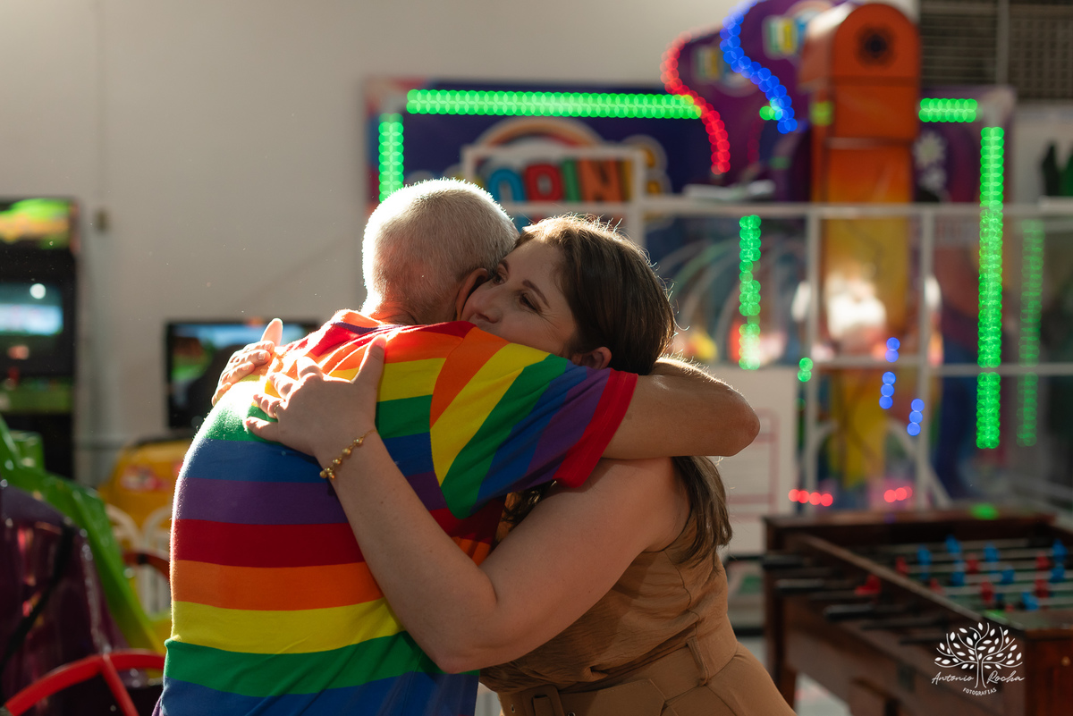 fotógrafo-de-aniversário – fotógrafo-de-crianças – aniversário-2-anos –fotógrafo-em-família – fotografia-com-amor – Pelotas – Antonio-Rocha-Fotografias –fotografia-documental – fotografia-de-festa-infantil – fotógrafo-de-eventos - bolo-fofo