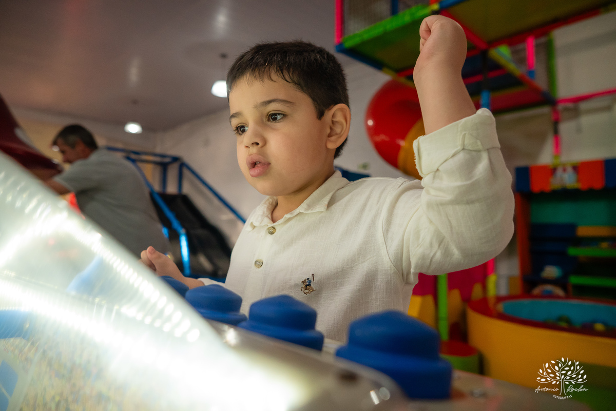 fotógrafo-de-aniversário – fotógrafo-de-crianças – aniversário-2-anos –fotógrafo-em-família – fotografia-com-amor – Pelotas – Antonio-Rocha-Fotografias –fotografia-documental – fotografia-de-festa-infantil – fotógrafo-de-eventos - bolo-fofo