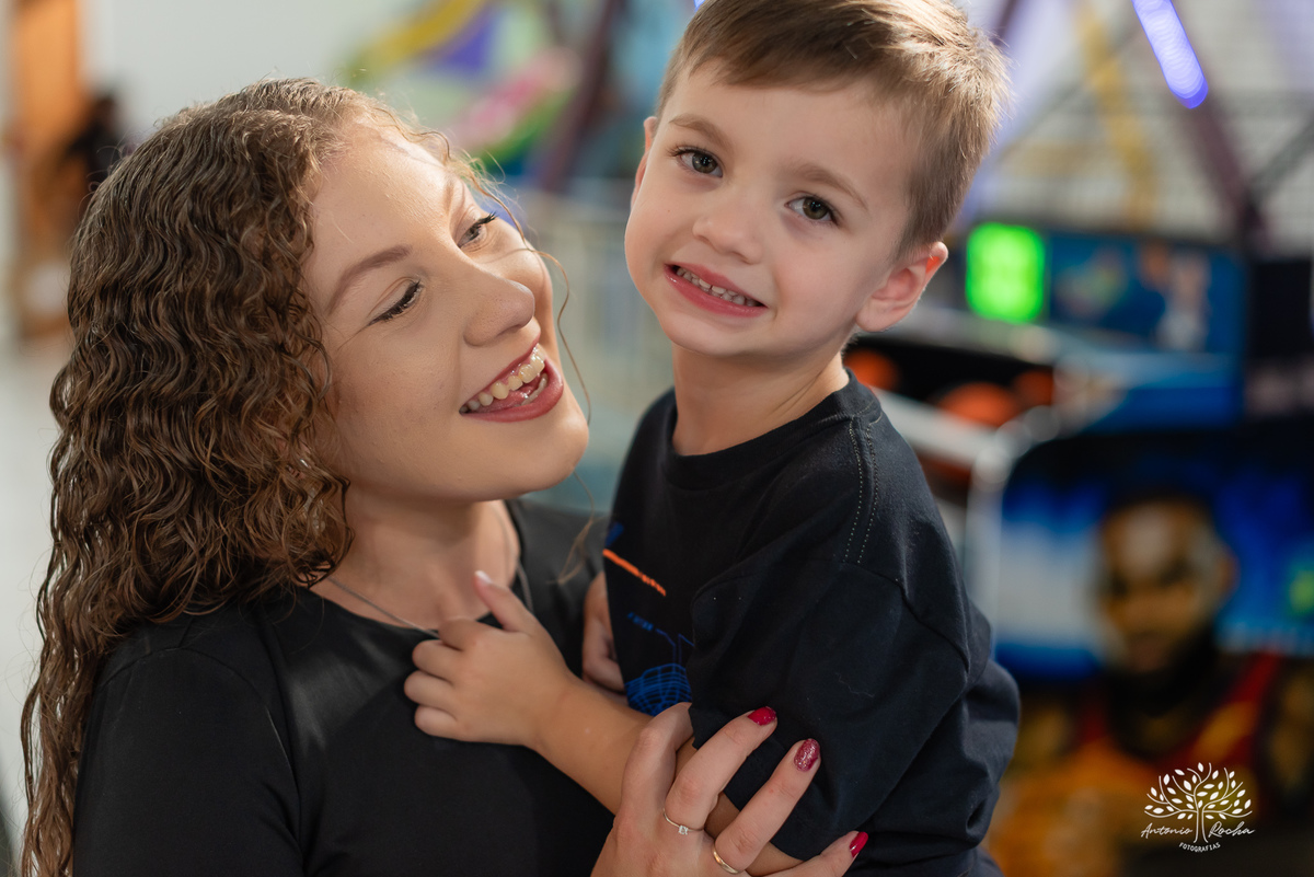 fotógrafo-de-aniversário – fotógrafo-de-crianças – aniversário-2-anos –fotógrafo-em-família – fotografia-com-amor – Pelotas – Antonio-Rocha-Fotografias –fotografia-documental – fotografia-de-festa-infantil – fotógrafo-de-eventos - bolo-fofo