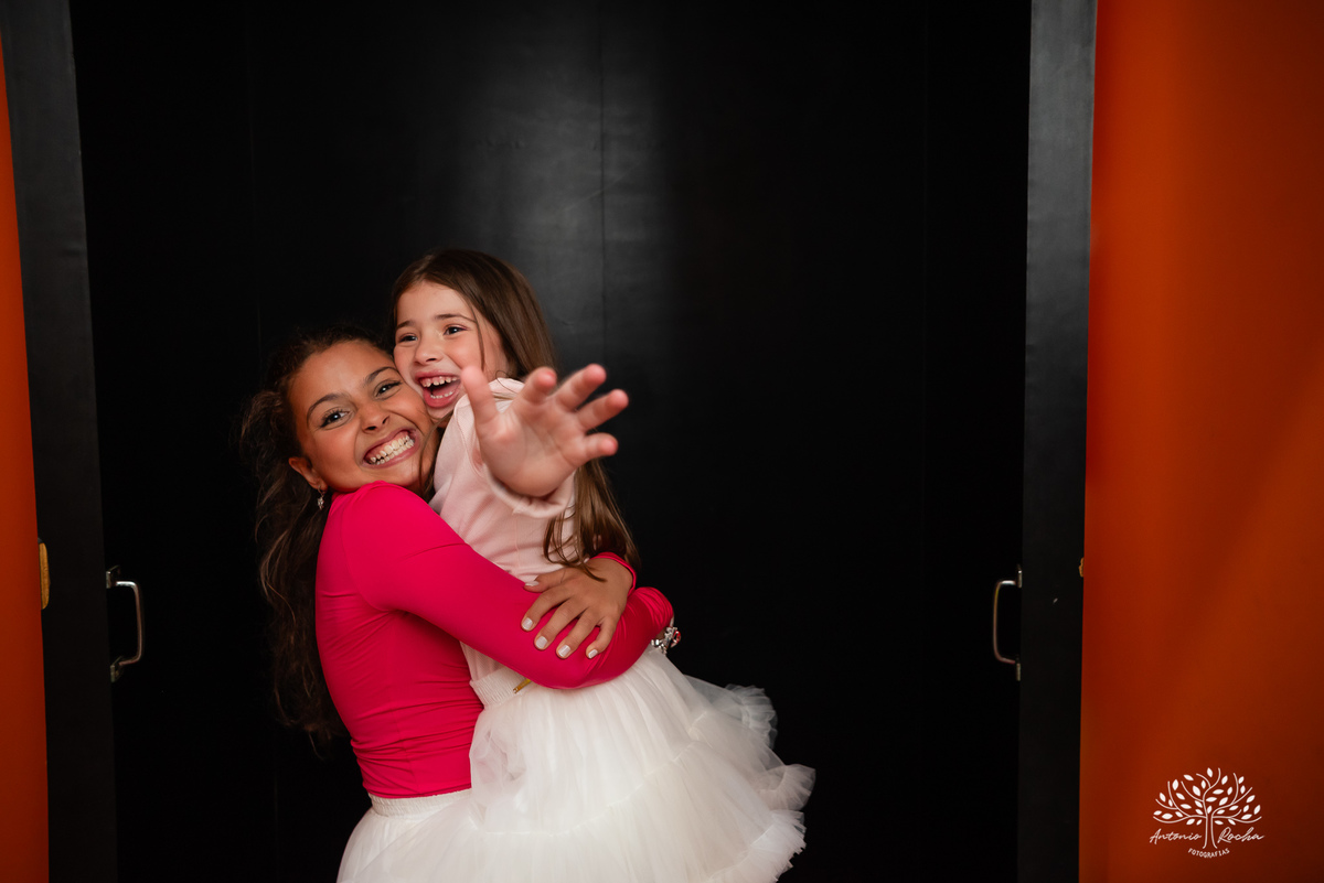 fotografia-infantil - aniversário-infantil - 5-anos - festa-da-maitê - fotógrafo-de-crianças - fotografia-de-aniversário - lembranças-especiais - roxito - salão-tio-guigui - show-do-parabéns - lol-surprise - Pelotas - antonio-rocha-fotografias